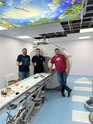 سعر جيد غرفة حماية التصوير بالرنين المغناطيسي مع حماية من ورق النحاس، ونوافذ مزدوجة الزجاج، ومقاومة النار من الدرجة الأولى للحماية المزدهرة الانترنت