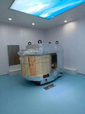 سعر جيد غرفة حجب الترددات الراديوية بفعالية حجب 100 ديسيبل ونافذة زجاجية متعددة الطبقات محمية بالترددات الراديوية لقفص فاراداي مخصص للتصوير بالرنين المغناطيسي الانترنت